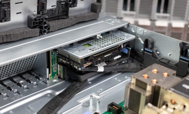 StorageReview Dell PowerEdge R7625 02 662x400 - Review Dell PowerEdge R7625 và kết quả benchmark