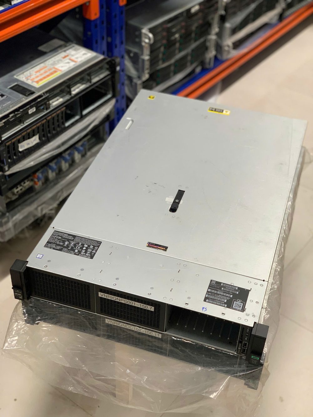 HPE ProLiant DL380 Gen10 Plus 8LFF – 8 x 3.5 INCH